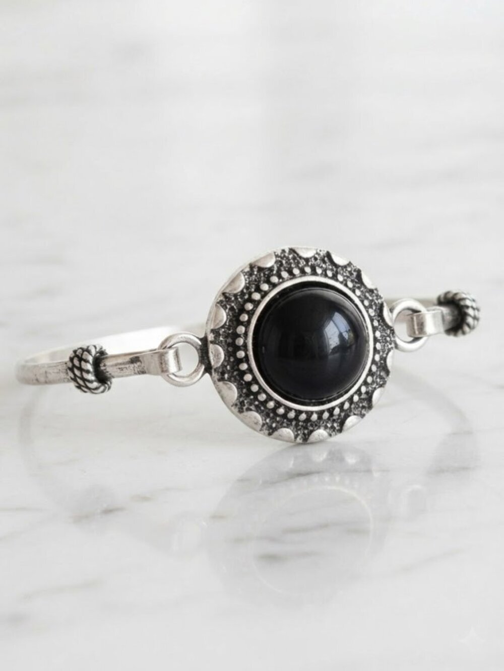 Ladies Vintage Style Black Stone Bracelet